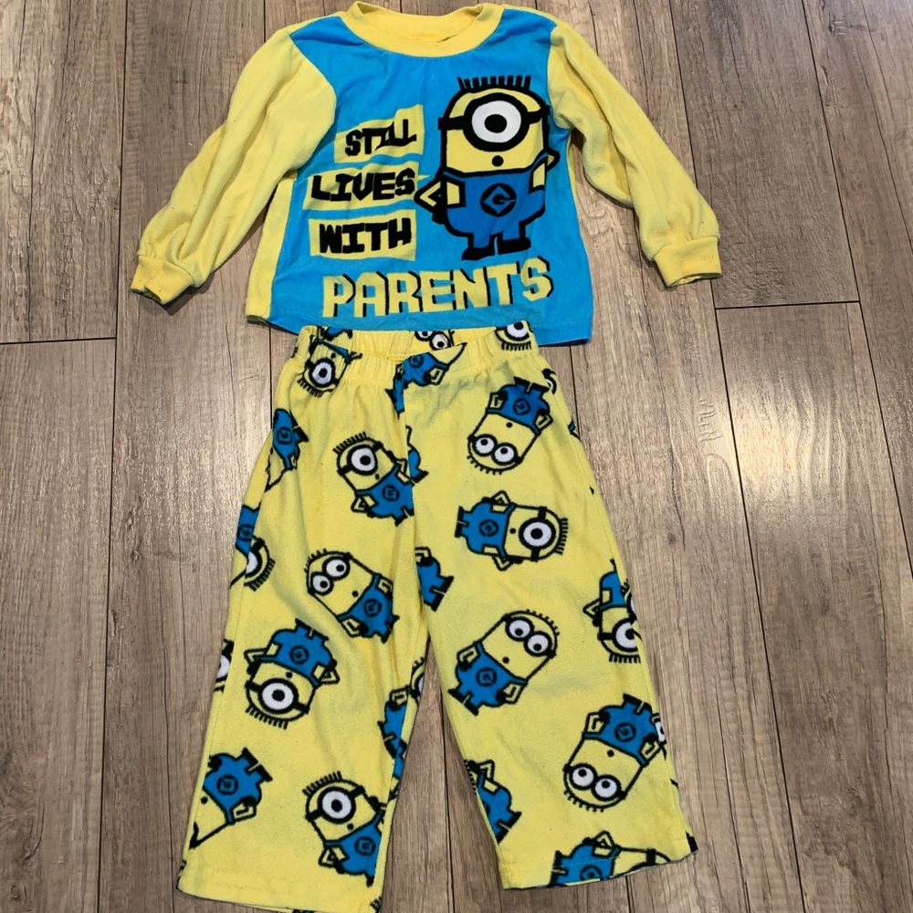 Minion long sleeve pajamas